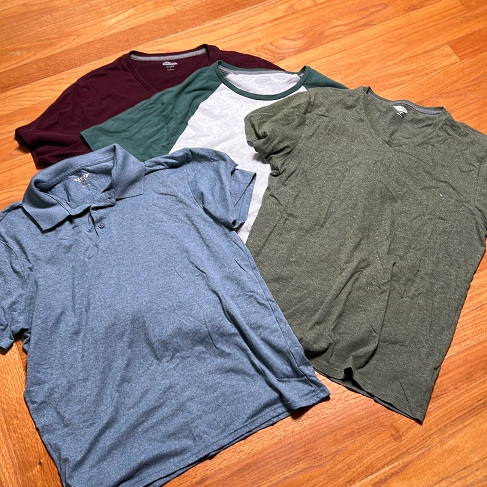 BUNDLE-Old Navy men’s t-shirts lot of 4 size M